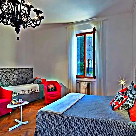 La Sapienza Couette-café *